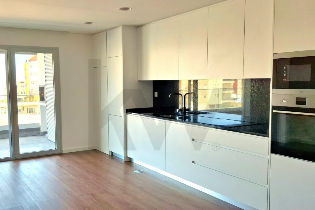 Apartamento T3 para Venda em Camarate, Unhos e Apelação Foto 2