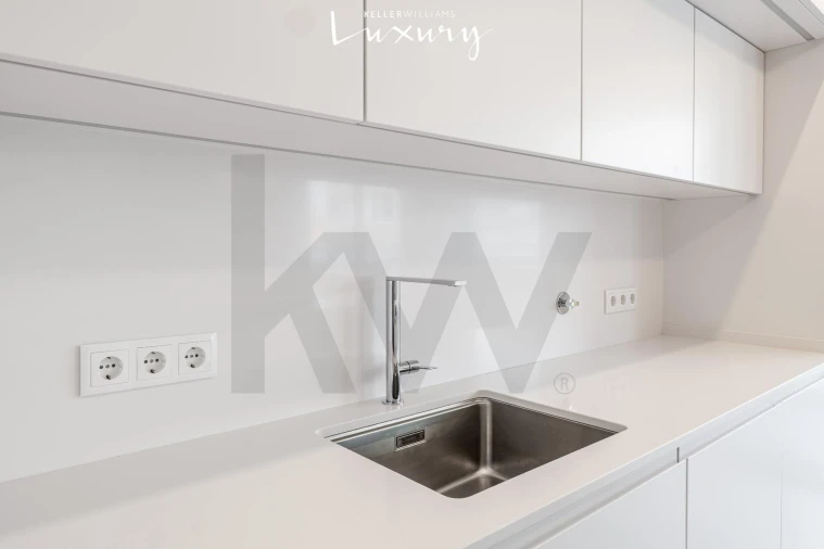 Apartamento T4 para Venda em Almada, Cova da Piedade, Pragal e Cacilhas Foto 10