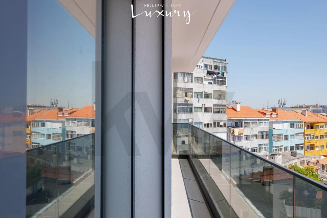 Apartamento T4 para Venda em Almada, Cova da Piedade, Pragal e Cacilhas Foto 4