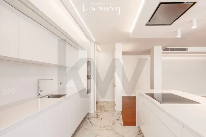 Apartamento T5 para Venda em Almada, Cova da Piedade, Pragal e Cacilhas
