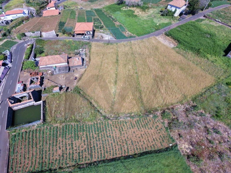Terreno para Venda em Ponta do Pargo Foto 2
