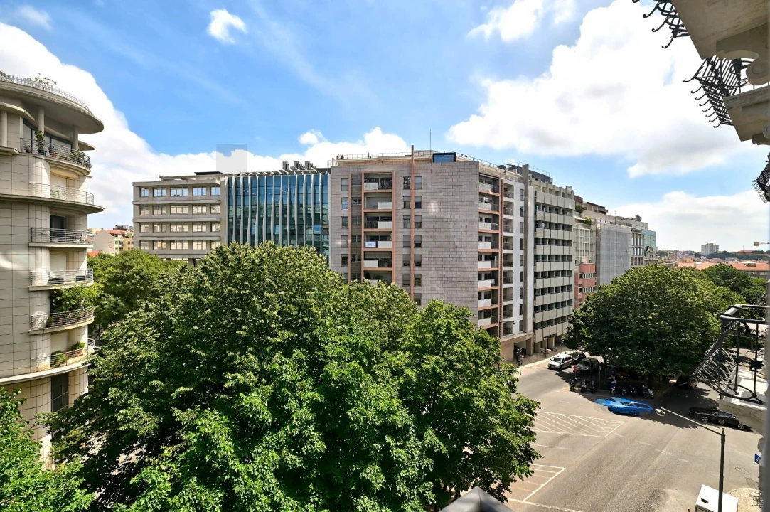 Apartamento T1 para Arrendamento em Arroios Foto 19