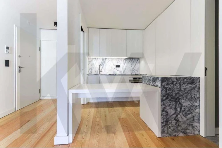 Apartamento T1 para Arrendamento em Arroios Foto 8
