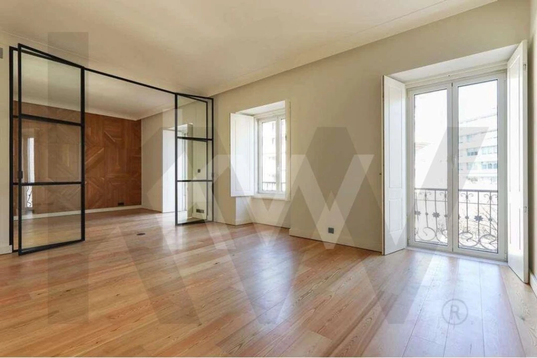 Apartamento T1 para Arrendamento em Arroios Foto 19