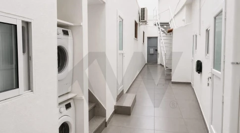 Prédio para Venda em Campolide