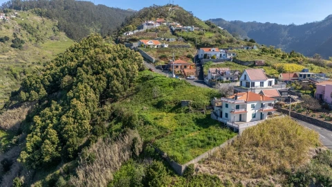 Moradia T1 para Venda em Ribeira Brava