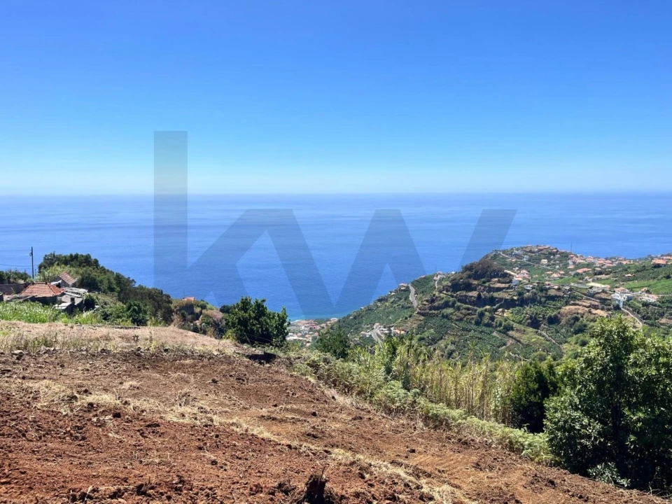 Moradia T1 para Venda em Ribeira Brava Foto 12