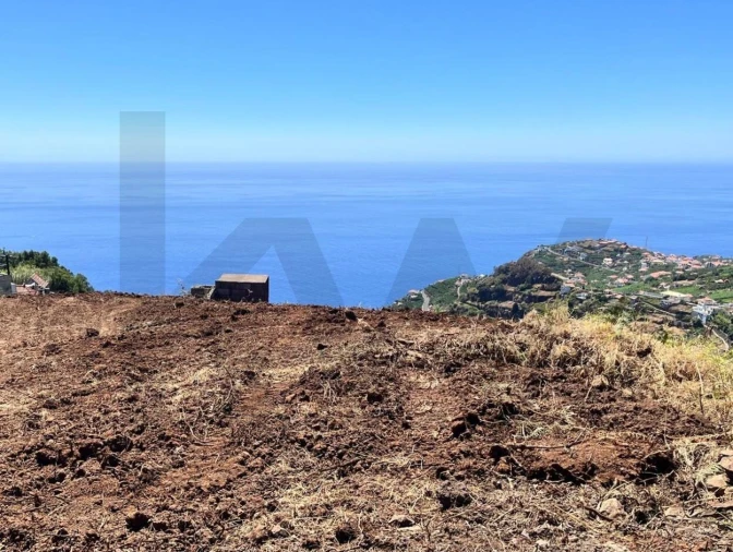 Moradia T1 para Venda em Ribeira Brava Foto 9