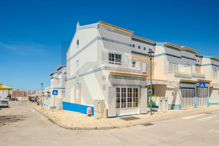 Moradia T2 para Venda em Vila Nova de Cacela Foto 2
