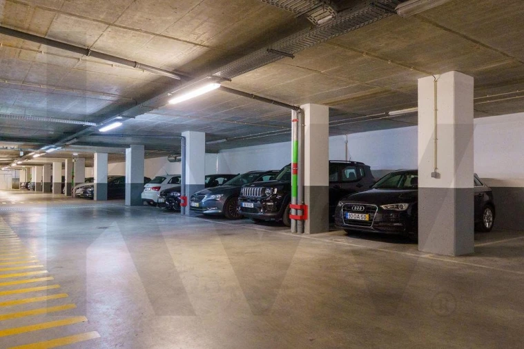 Apartamento T3 para Venda em Lumiar Foto 36