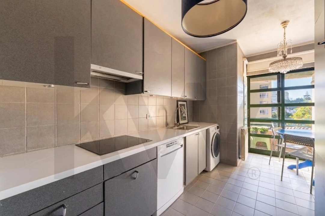 Apartamento T3 para Venda em Avenidas Novas Foto 8