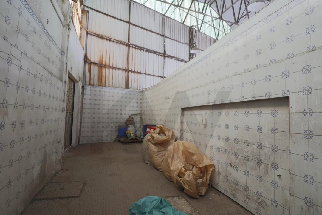 Armazém para Arrendamento em Lourosa Foto 13