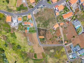 Terreno para Venda em Estreito da Calheta