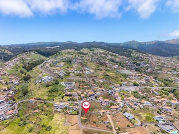 Terreno para Venda em Estreito da Calheta