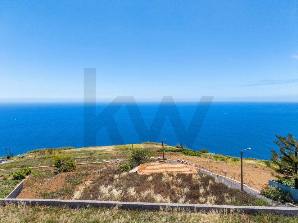 Terreno para Venda em Estreito da Calheta Foto 3