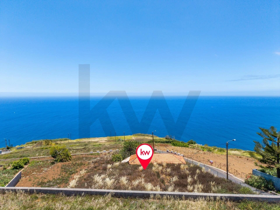 Terreno para Venda em Estreito da Calheta Foto 4