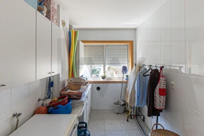 Apartamento T3 para Venda em São Felix da Marinha