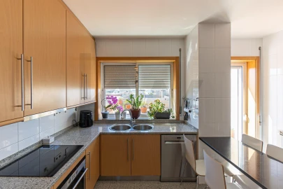 Apartamento T3 para Venda em São Felix da Marinha
