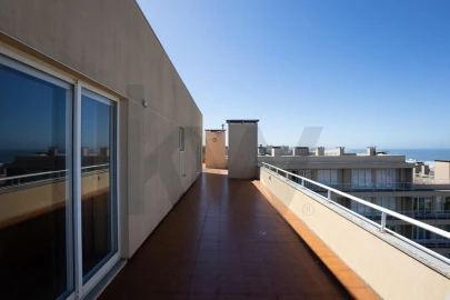 Apartamento T3 para Venda em São Felix da Marinha