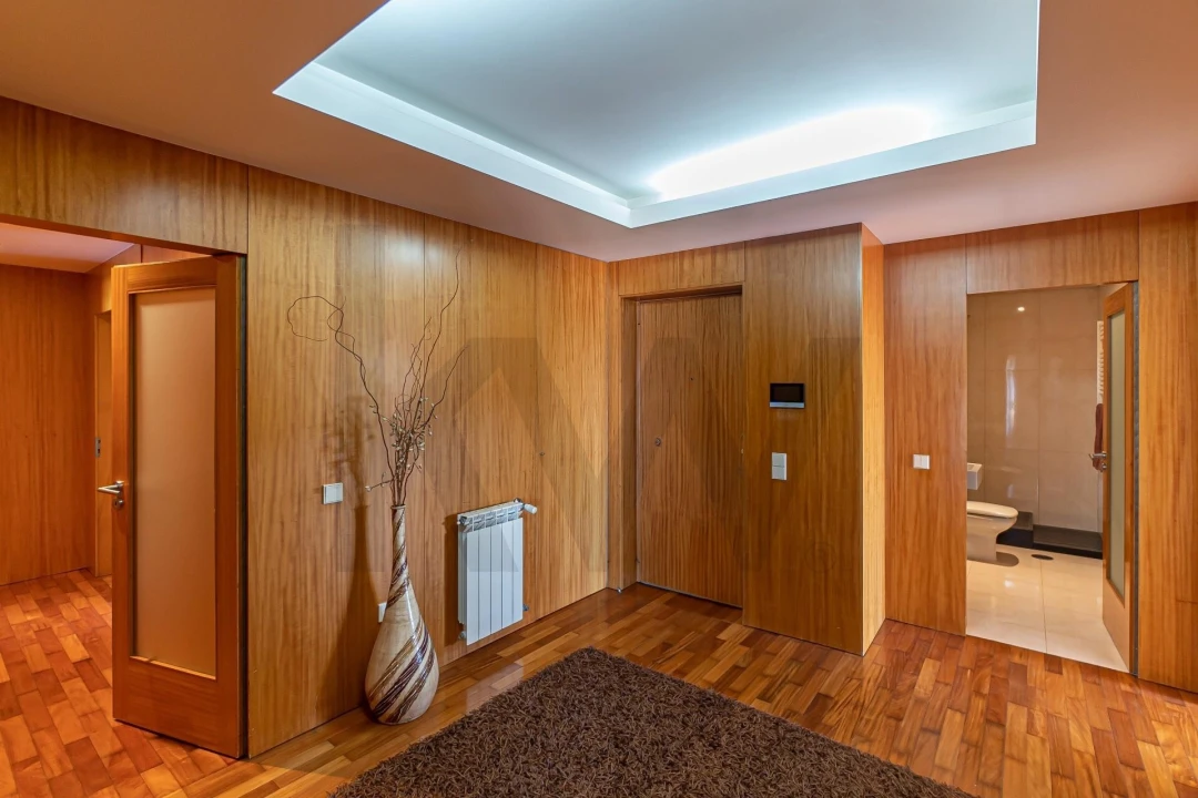 Apartamento T3 para Venda em São Felix da Marinha Foto 3