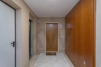 Apartamento T3 para Venda em Mina de Água