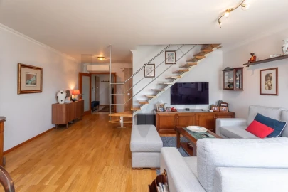 Apartamento T3 para Venda em Mina de Água
