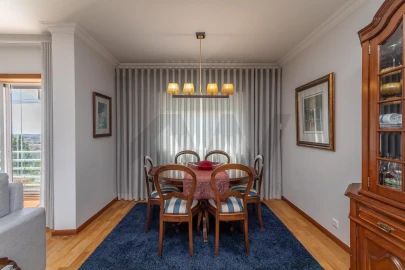 Apartamento T3 para Venda em Mina de Água