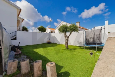 Moradia T2 para Venda em São Francisco da Serra