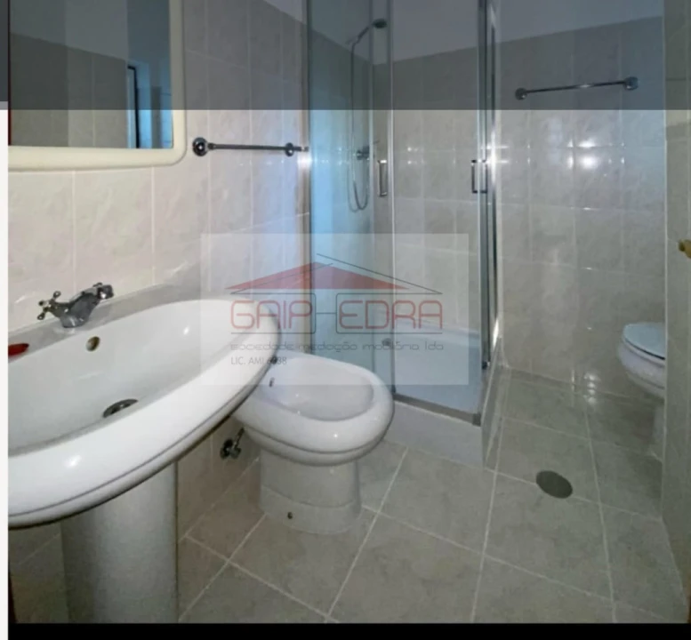 Apartamento para Venda em Abraveses Foto 5