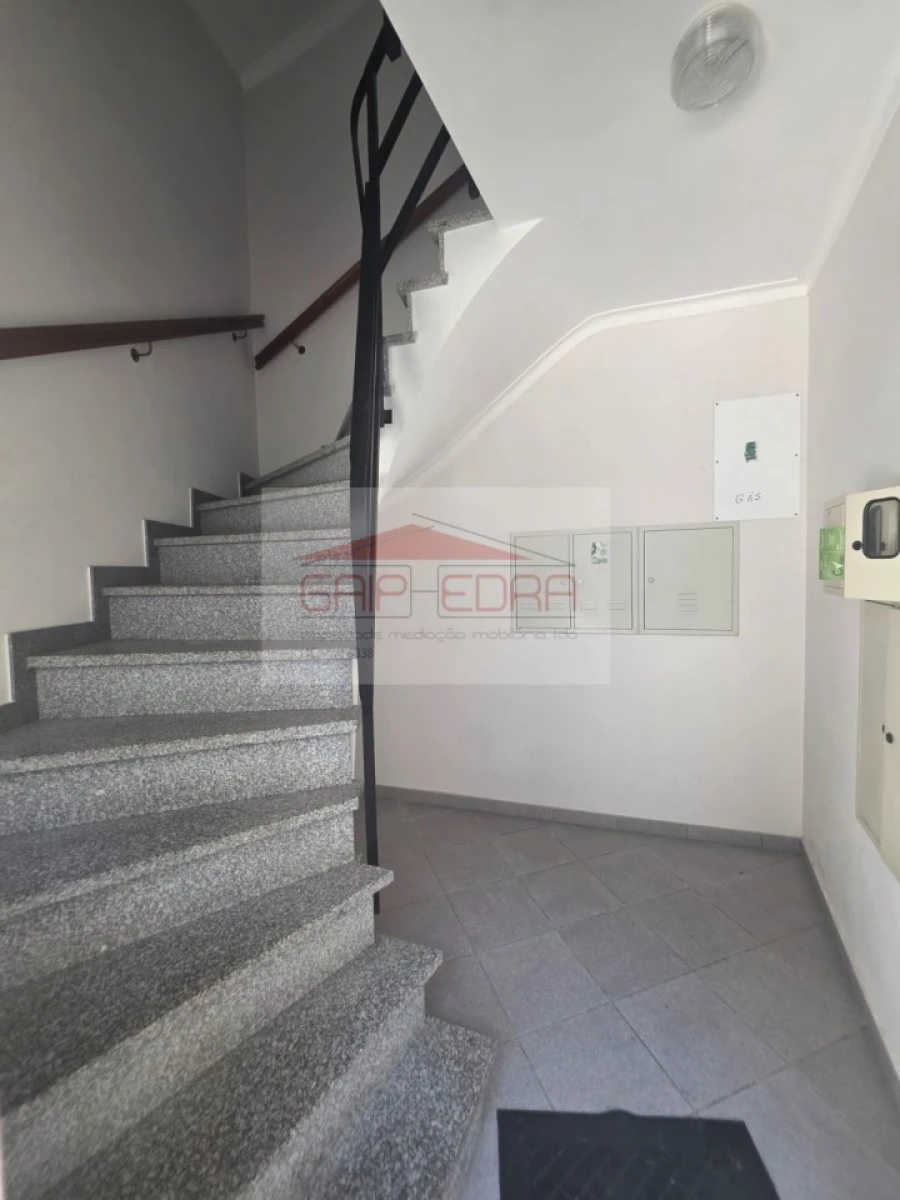 Apartamento para Venda em Abraveses Foto 15