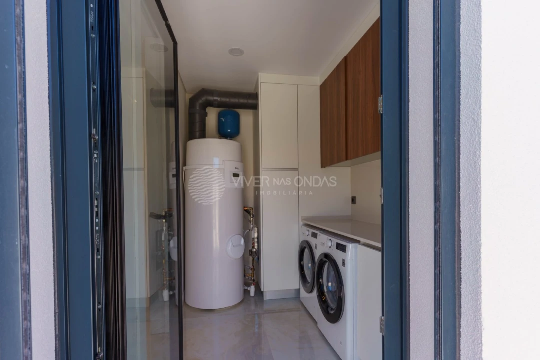 Moradia T4 para Venda em Amora Foto 51