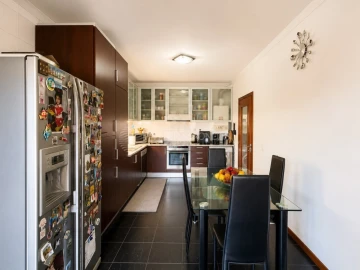 Apartamento T3 para Venda em Real, Dume e Semelhe