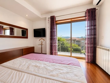 Apartamento T3 para Venda em Real, Dume e Semelhe