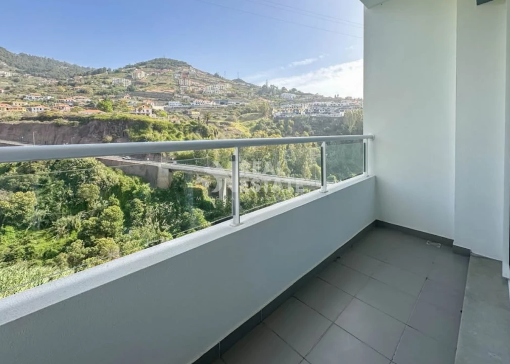 Apartamento T2 para Venda em Caniço Foto 6
