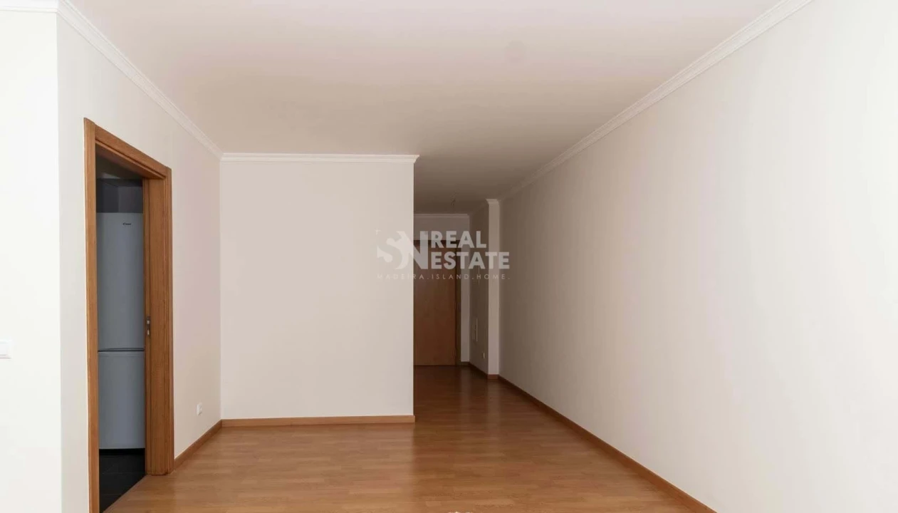 Apartamento T2 para Venda em Caniço Foto 10