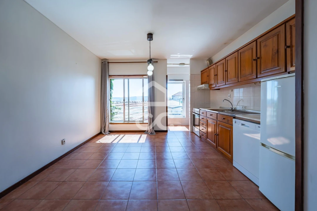 Apartamento T1 para Venda em Rio Tinto Foto 3