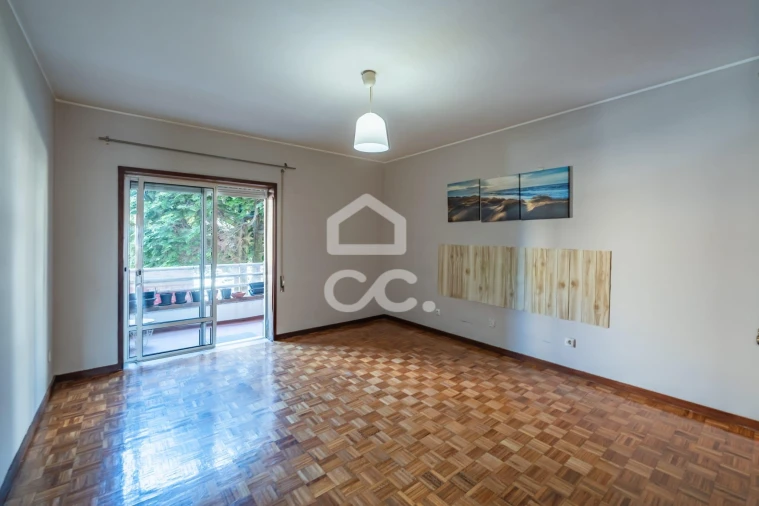 Apartamento T1 para Venda em Rio Tinto Foto 11