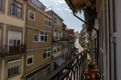 Prédio para Venda em Santa Marinha