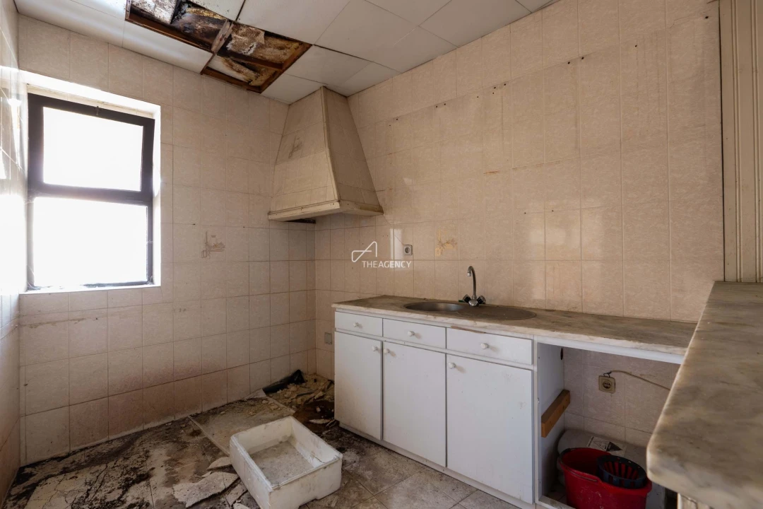 Prédio para Venda em Santa Marinha Foto 19