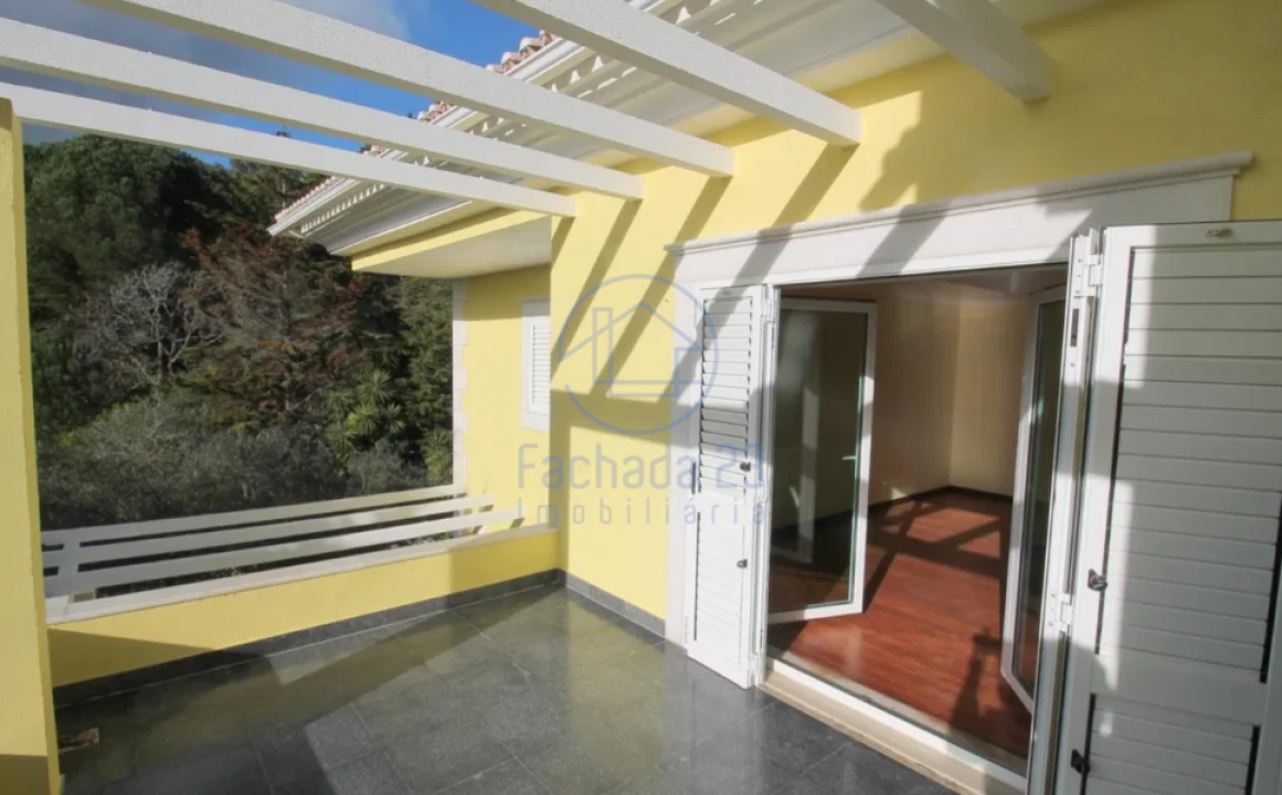 Moradia T6 para Venda em Agualva e Mira-Sintra Foto 26