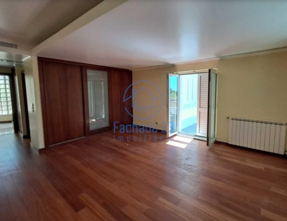 Moradia T6 para Venda em Agualva e Mira-Sintra Foto 4