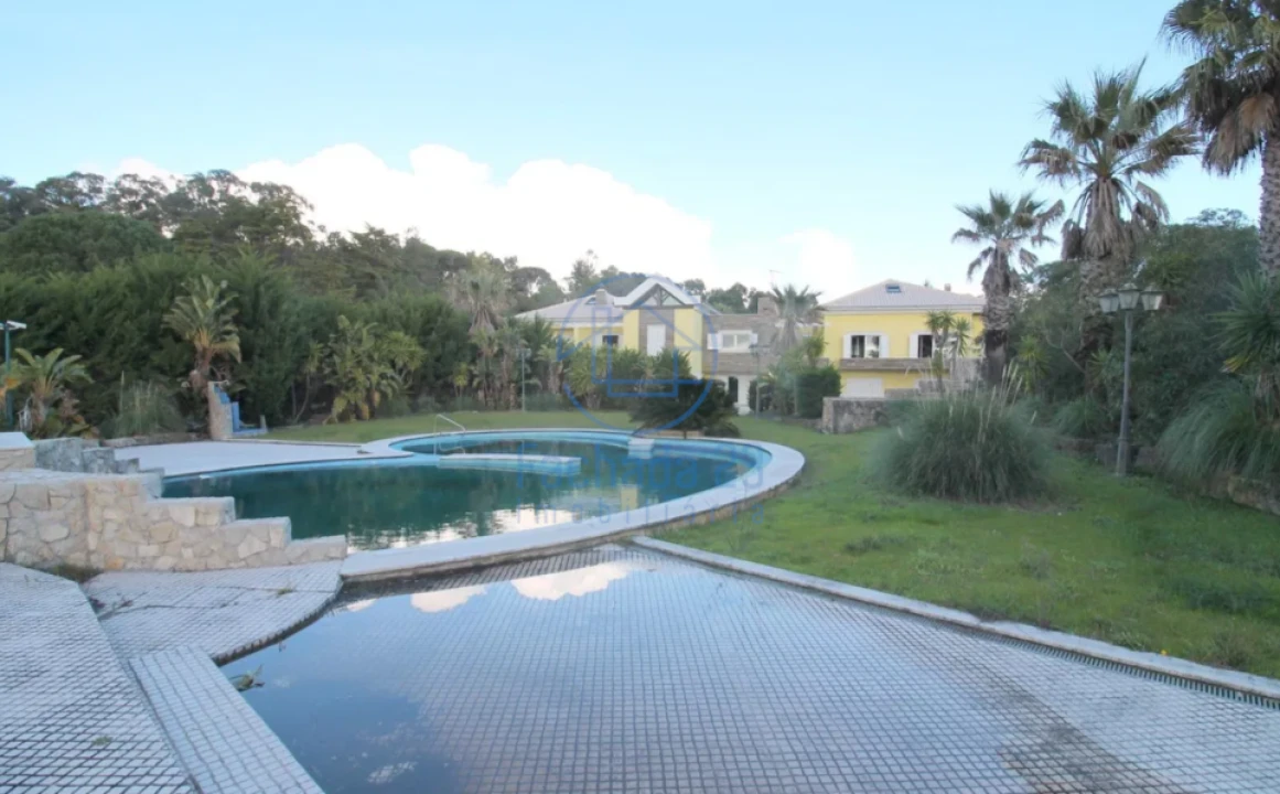 Moradia T6 para Venda em Agualva e Mira-Sintra Foto 18