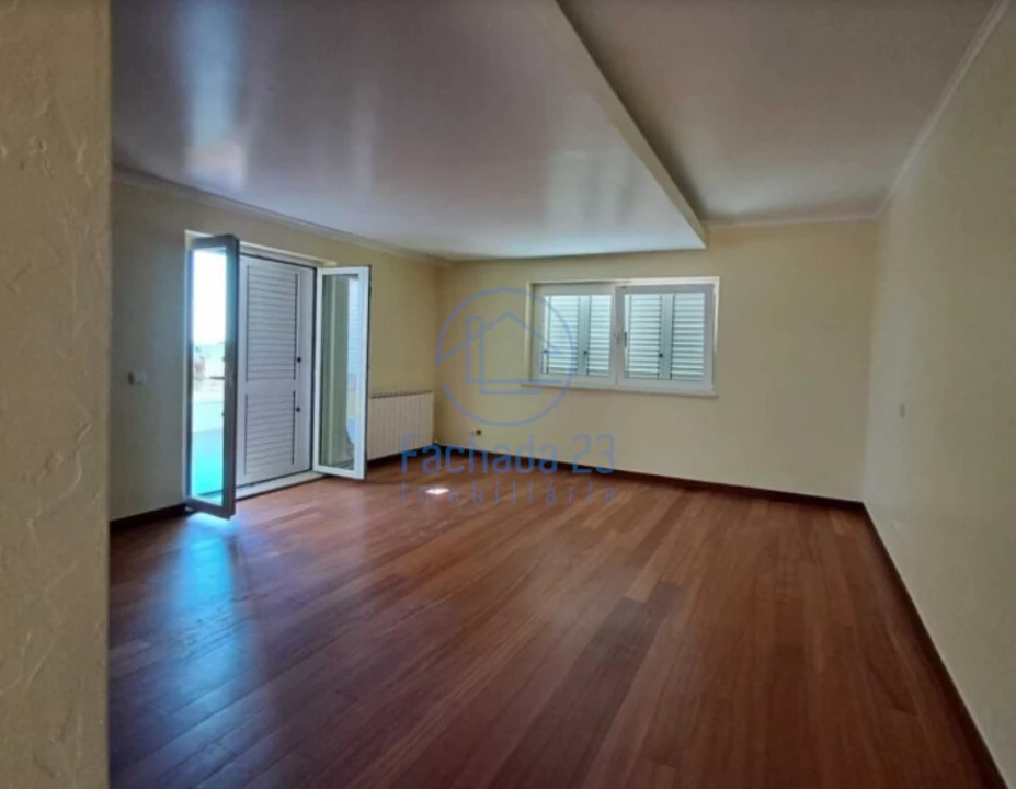 Moradia T6 para Venda em Agualva e Mira-Sintra Foto 5