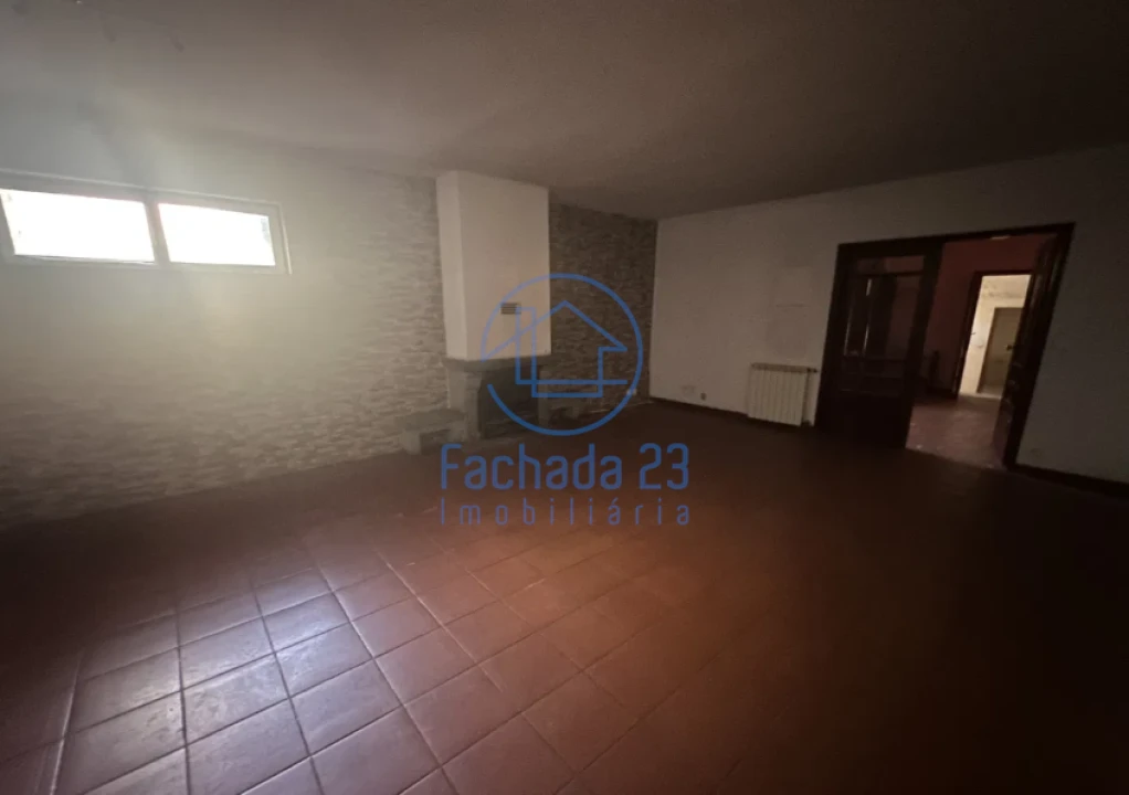 Moradia T4 para Venda em Sernancelhe e Sarzeda Foto 11