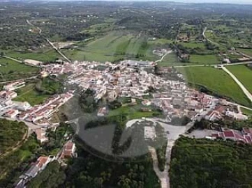 Terreno para Venda em Lagos (São Sebastião e Santa Maria)