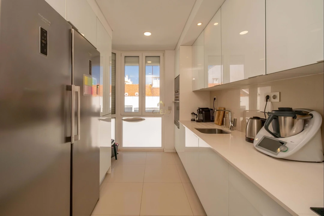 Apartamento T2 para Venda em Santa Iria de Azoia, São João da Talha e Bobadela Foto 1