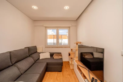 Apartamento T2 para Venda em Santa Iria de Azoia, São João da Talha e Bobadela