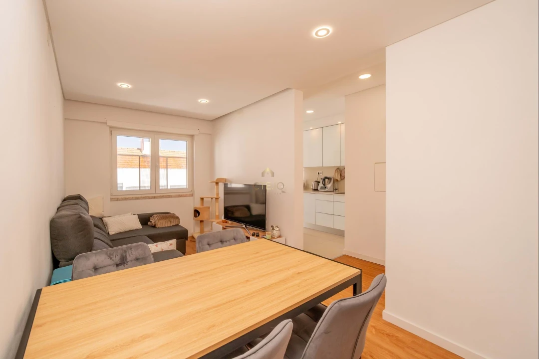 Apartamento T2 para Venda em Santa Iria de Azoia, São João da Talha e Bobadela Foto 12