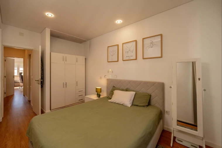 Apartamento T2 para Venda em Santa Iria de Azoia, São João da Talha e Bobadela Foto 16