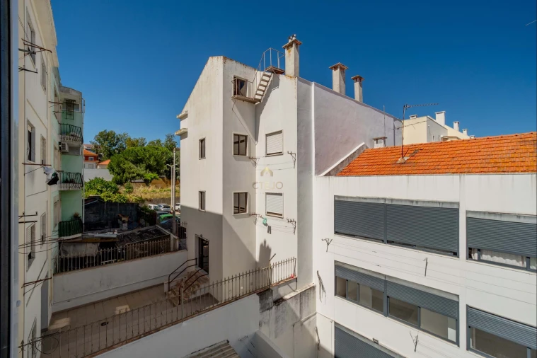 Apartamento T2 para Venda em Santa Iria de Azoia, São João da Talha e Bobadela Foto 9